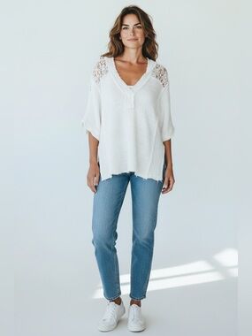 Daytrip White Crochet-Back V-Neck Tunic